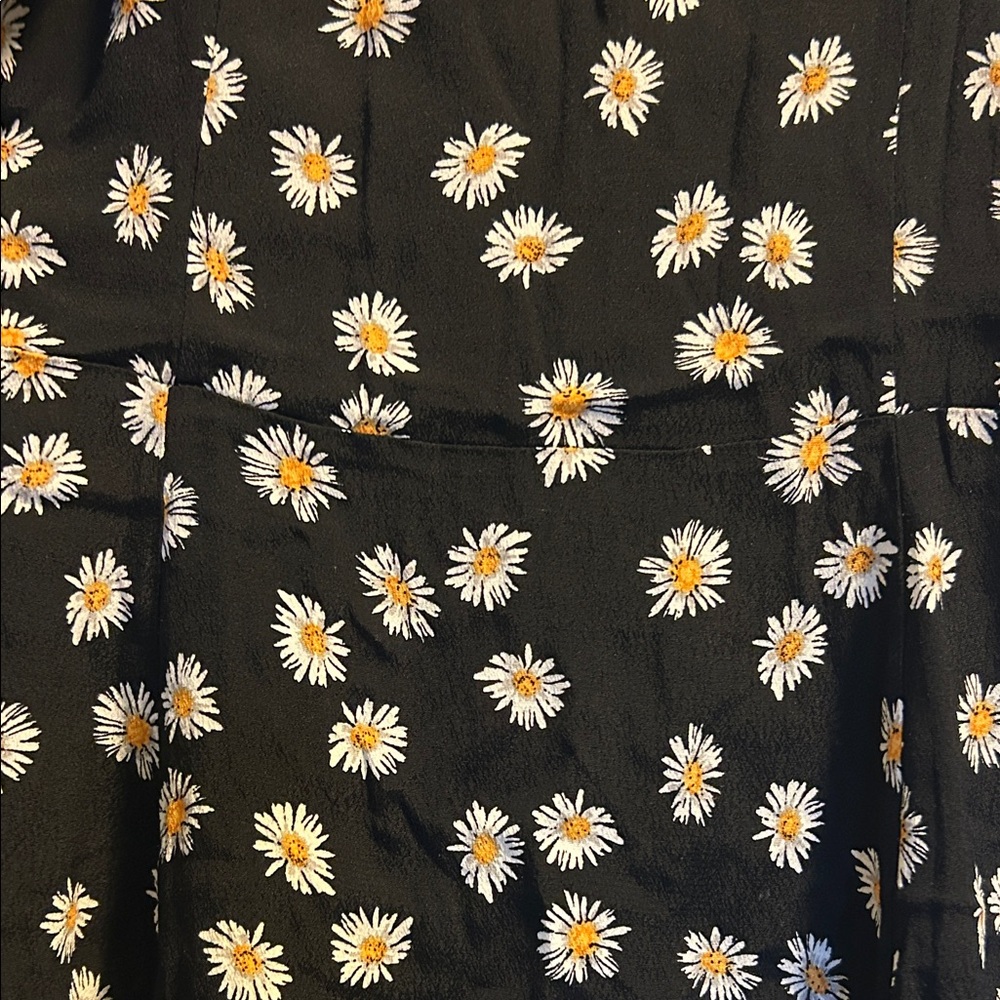 Calvin Klein Jeans Black Daisy Print Spaghetti Strap Dress - Size L, NWOT - Picture 3 of 14